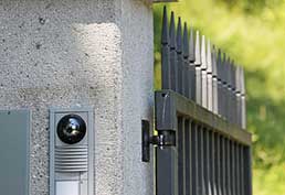 Different Types Of Intercom Systems and Other Features For Driveway Gates | Gate Repair Agoura Hills, CA